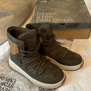 Sold out online- Brand new Mens Ozone Park Winter Boot size 10 US